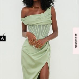 LULU dress HOUSE OF CB size XS. Sold out online